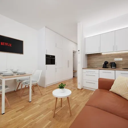 Medvedin 408 Apartment